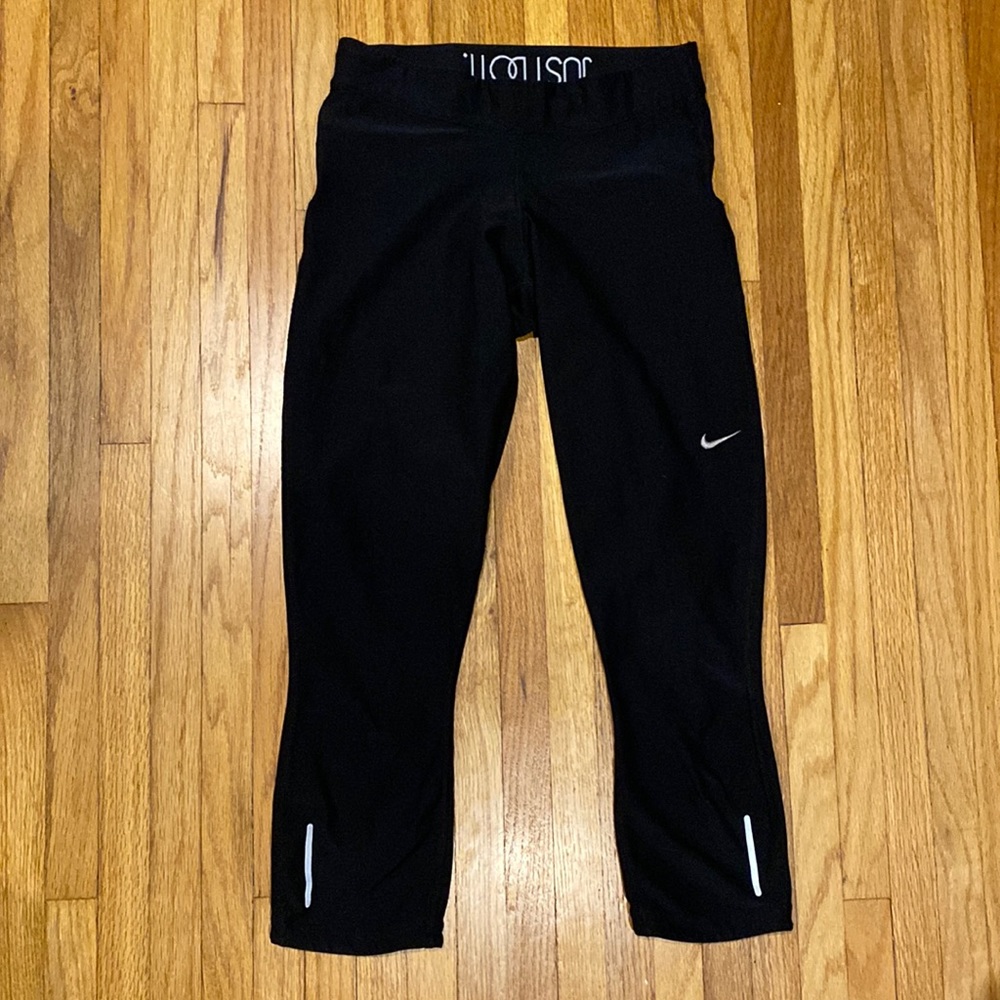 Nike dri fit crop length leggings
